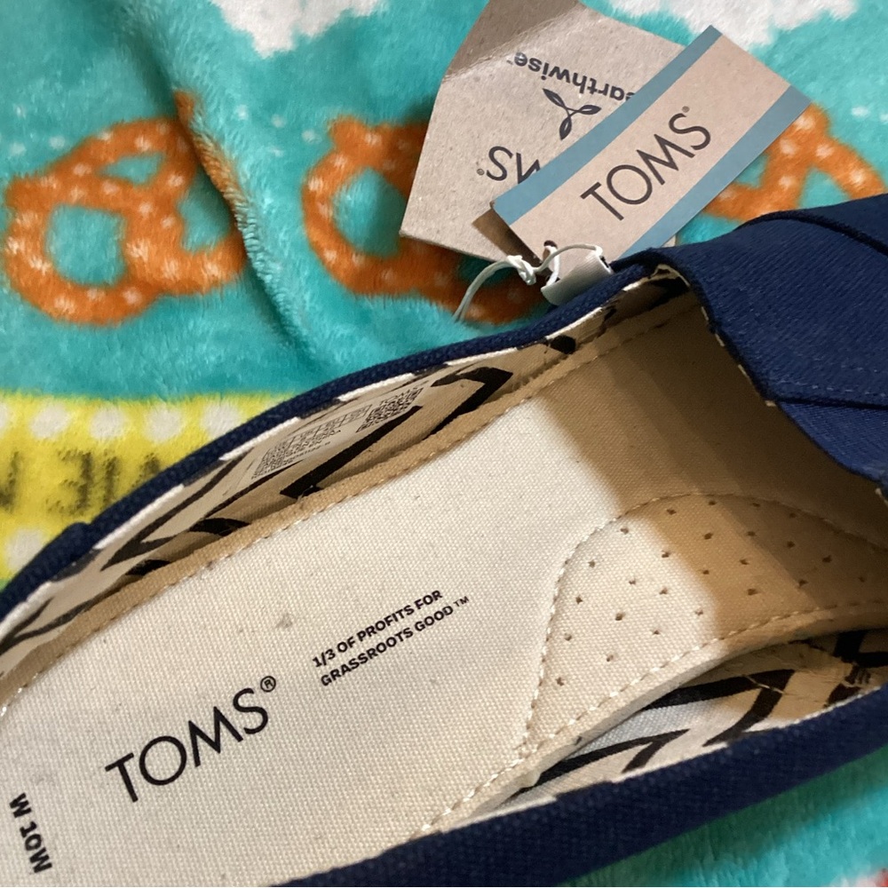 Tom’s WW Alpargata Slides NWT - Picture 3 of 8
